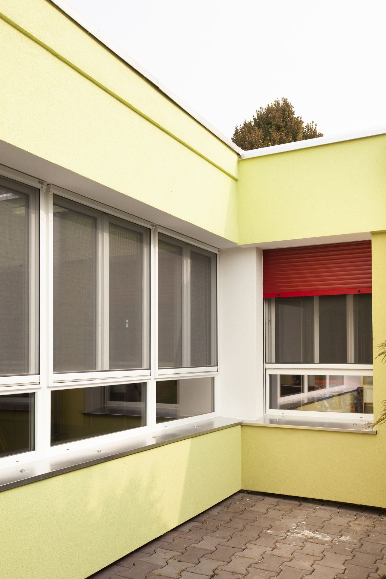 Riqualificazione energetica e di ristrutturazione della Scuola d’Infanzia Statale | RiADATTO