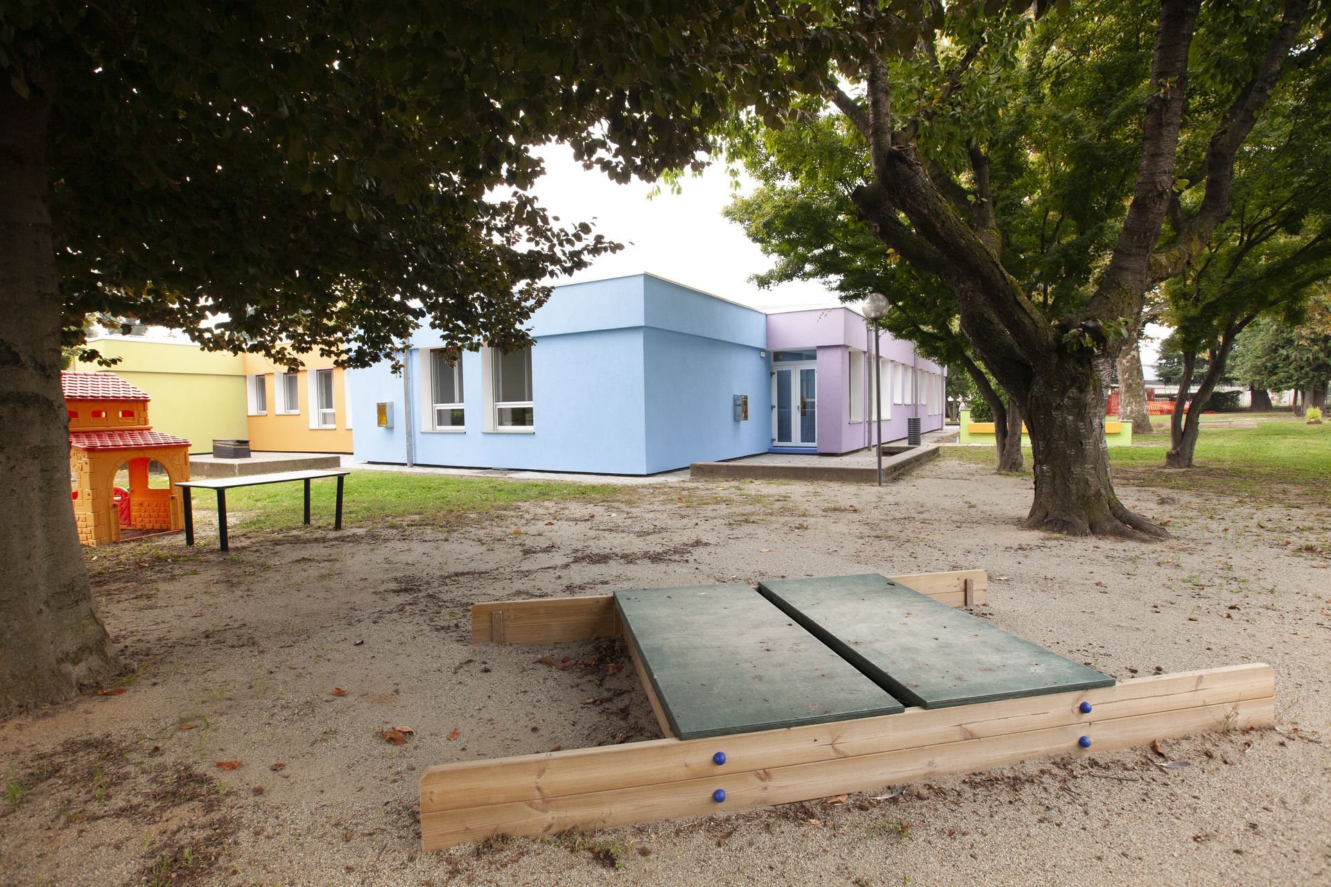 Riqualificazione energetica e di ristrutturazione della Scuola d’Infanzia Statale | RiADATTO