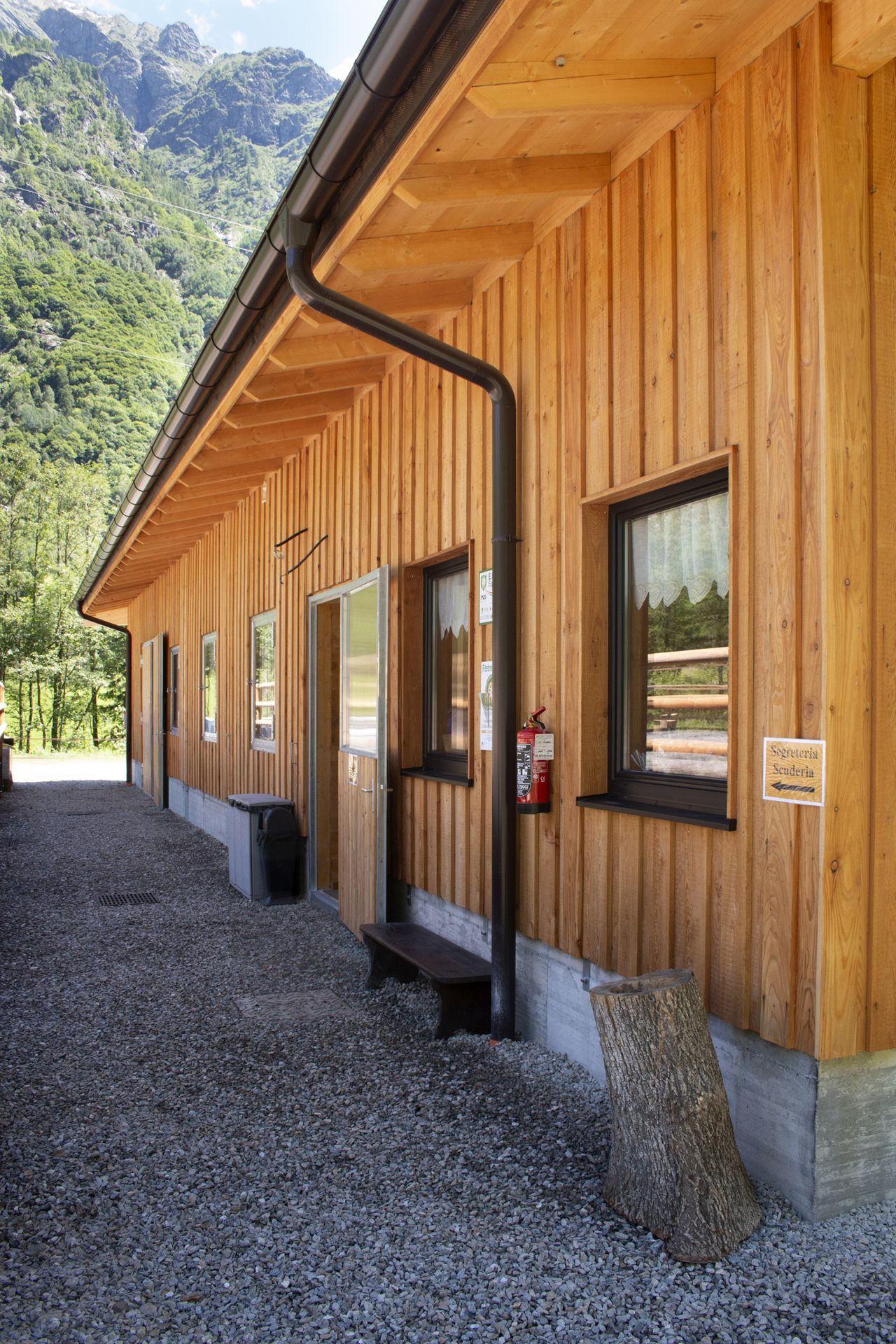 Realizzazione di un nuovo centro ippico | RiADATTO